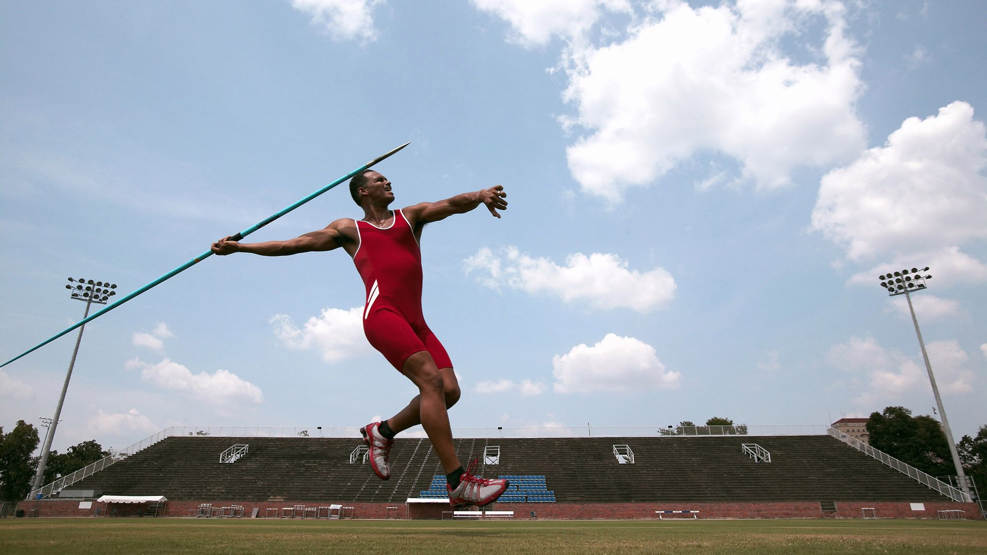 决赛焦点 阿莱克西不惧强敌冲线，阿莱克西亚第一形态